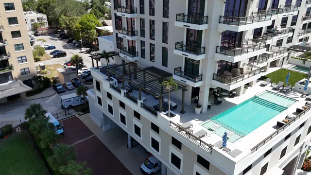 Rooftop pergola and pool deck at Hyde Park House, with Poma railings at every balcony.
