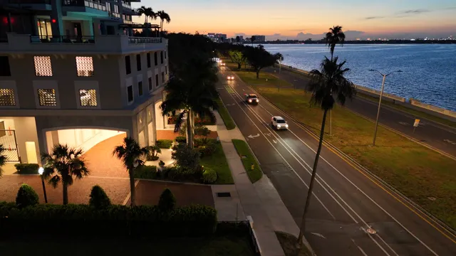 Hyde Park House at sunset over Bayshore Boulevard and Hillsborough Bay.